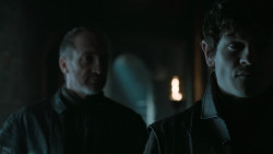 extant_GameOfThrones_6x01-TheRedWoman_1018