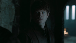extant_GameOfThrones_6x01-TheRedWoman_1027