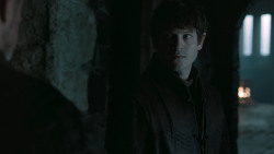 extant_GameOfThrones_6x01-TheRedWoman_1036