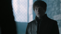 extant_GameOfThrones_6x01-TheRedWoman_1121