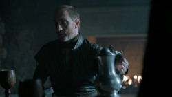 extant_GameOfThrones_6x01-TheRedWoman_1132
