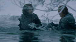 extant_GameOfThrones_6x01-TheRedWoman_1264