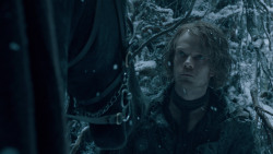 extant_GameOfThrones_6x01-TheRedWoman_1499