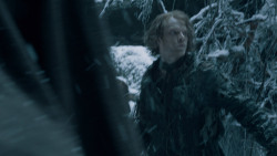 extant_GameOfThrones_6x01-TheRedWoman_1512