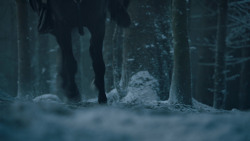 extant_GameOfThrones_6x01-TheRedWoman_1515