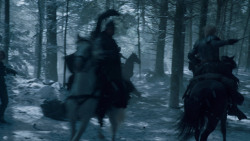 extant_GameOfThrones_6x01-TheRedWoman_1546
