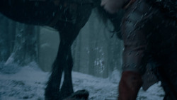 extant_GameOfThrones_6x01-TheRedWoman_1626