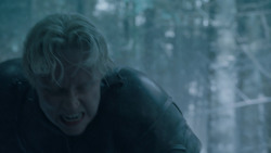 extant_GameOfThrones_6x01-TheRedWoman_1655