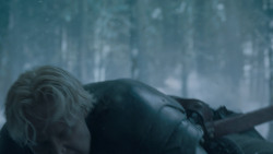 extant_GameOfThrones_6x01-TheRedWoman_1659