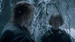 extant_GameOfThrones_6x01-TheRedWoman_1786