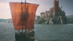 extant_GameOfThrones_6x01-TheRedWoman_1898
