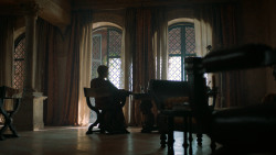 extant_GameOfThrones_6x01-TheRedWoman_1914