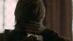 extant_GameOfThrones_6x01-TheRedWoman_1924