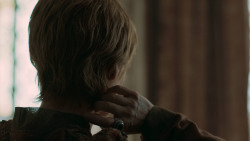 extant_GameOfThrones_6x01-TheRedWoman_1933