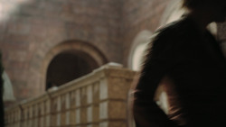 extant_GameOfThrones_6x01-TheRedWoman_1964