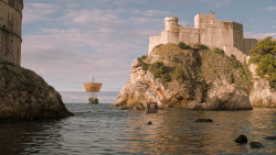 extant_GameOfThrones_6x01-TheRedWoman_1965