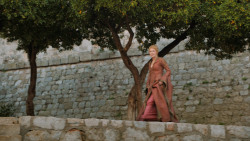 extant_GameOfThrones_6x01-TheRedWoman_1973