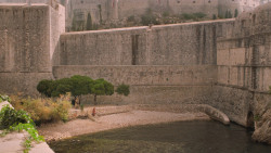 extant_GameOfThrones_6x01-TheRedWoman_1980