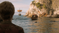 extant_GameOfThrones_6x01-TheRedWoman_1990