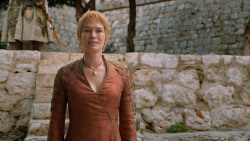 extant_GameOfThrones_6x01-TheRedWoman_1995