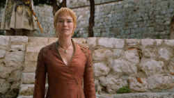 extant_GameOfThrones_6x01-TheRedWoman_1998