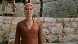 extant_GameOfThrones_6x01-TheRedWoman_2001