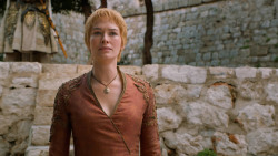extant_GameOfThrones_6x01-TheRedWoman_2008