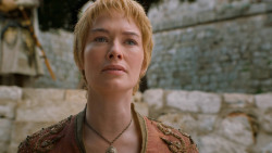 extant_GameOfThrones_6x01-TheRedWoman_2034
