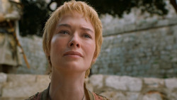extant_GameOfThrones_6x01-TheRedWoman_2051