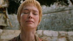 extant_GameOfThrones_6x01-TheRedWoman_2059