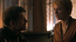 extant_GameOfThrones_6x01-TheRedWoman_2186