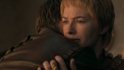 extant_GameOfThrones_6x01-TheRedWoman_2357