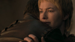 extant_GameOfThrones_6x01-TheRedWoman_2365