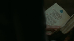 extant_GameOfThrones_6x01-TheRedWoman_2375