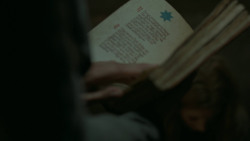 extant_GameOfThrones_6x01-TheRedWoman_2380
