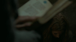 extant_GameOfThrones_6x01-TheRedWoman_2382