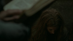 extant_GameOfThrones_6x01-TheRedWoman_2386