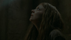 extant_GameOfThrones_6x01-TheRedWoman_2405