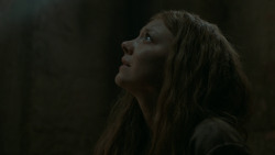 extant_GameOfThrones_6x01-TheRedWoman_2409