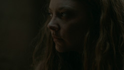 extant_GameOfThrones_6x01-TheRedWoman_2425