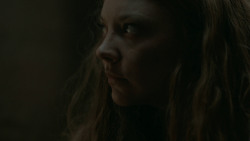 extant_GameOfThrones_6x01-TheRedWoman_2426