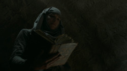 extant_GameOfThrones_6x01-TheRedWoman_2430