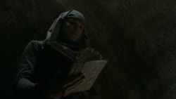 extant_GameOfThrones_6x01-TheRedWoman_2431