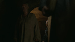 extant_GameOfThrones_6x01-TheRedWoman_2444