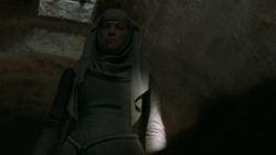 extant_GameOfThrones_6x01-TheRedWoman_2452