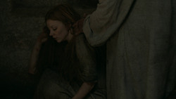 extant_GameOfThrones_6x01-TheRedWoman_2471