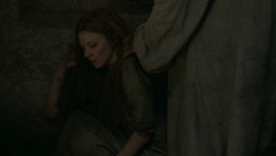 extant_GameOfThrones_6x01-TheRedWoman_2473