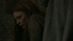 extant_GameOfThrones_6x01-TheRedWoman_2485