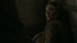 extant_GameOfThrones_6x01-TheRedWoman_2510