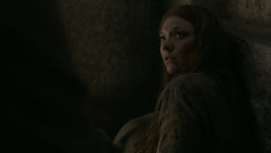 extant_GameOfThrones_6x01-TheRedWoman_2514